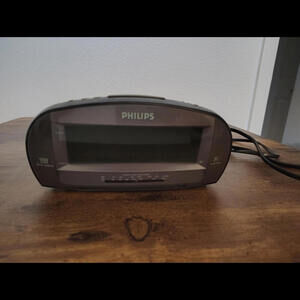 Philips AJ3540/37 Large Display Digital AM/FM Alarm Clock Radio, Gray - Working